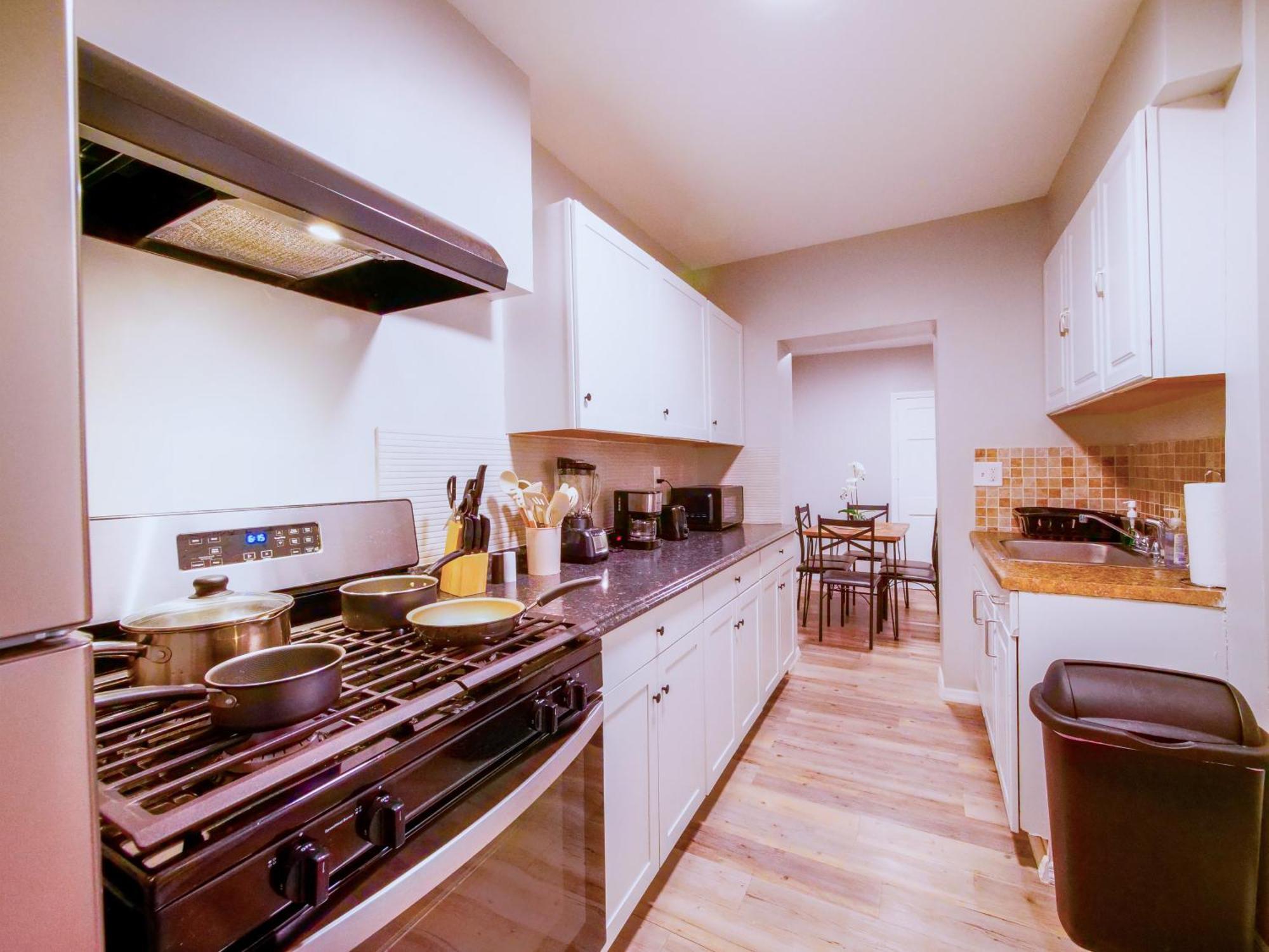 Modern Comfort-2br Haven Mins To Nyc Apartment